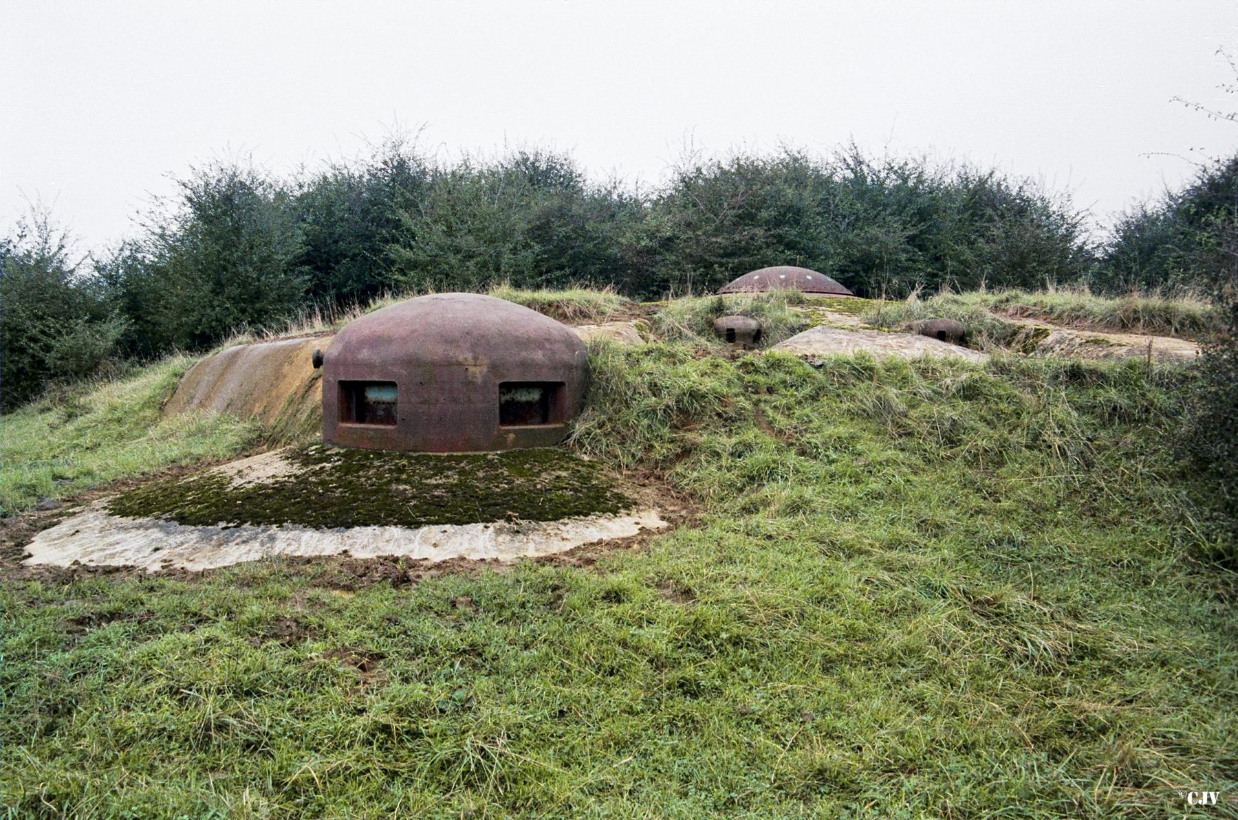 Ligne Maginot - BREHAIN - A6 - (Ouvrage d'artillerie) - Bloc 1
Tourelle de mitrailleuses - Lia VERMEULEN