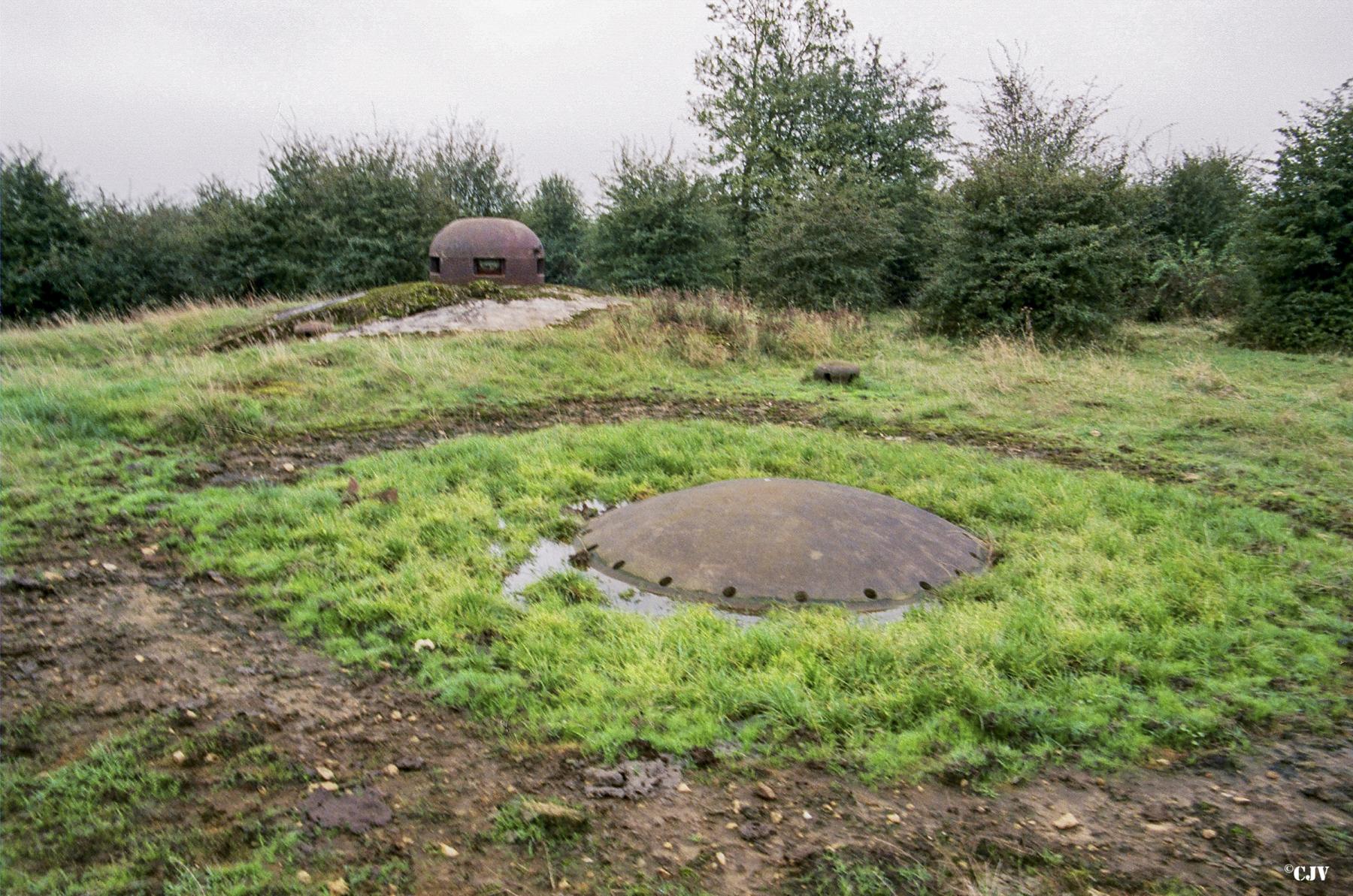 Ligne Maginot - BREHAIN - A6 - (Ouvrage d'artillerie) - Bloc 5
Tourelle pour deux obusiers de 135 mm - Lia VERMEULEN