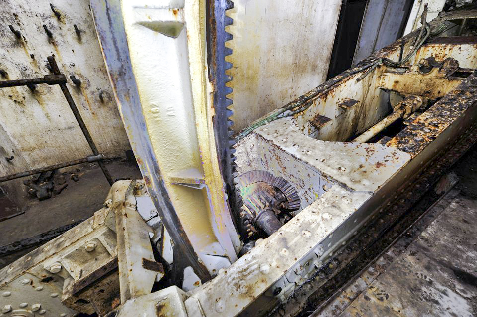 Ligne Maginot - BREHAIN - A6 (Ouvrage d'artillerie) - Bloc 6
Tourelle de 75mm mle 33
Le balancier à contrepoids