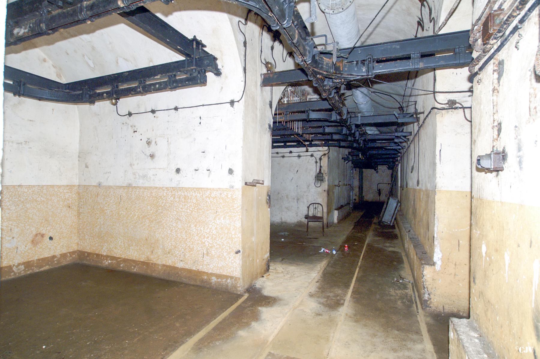 Ligne Maginot - BREHAIN - A6 - (Ouvrage d'artillerie) - Bloc 6
Magasin M2 - Lia VERMEULEN