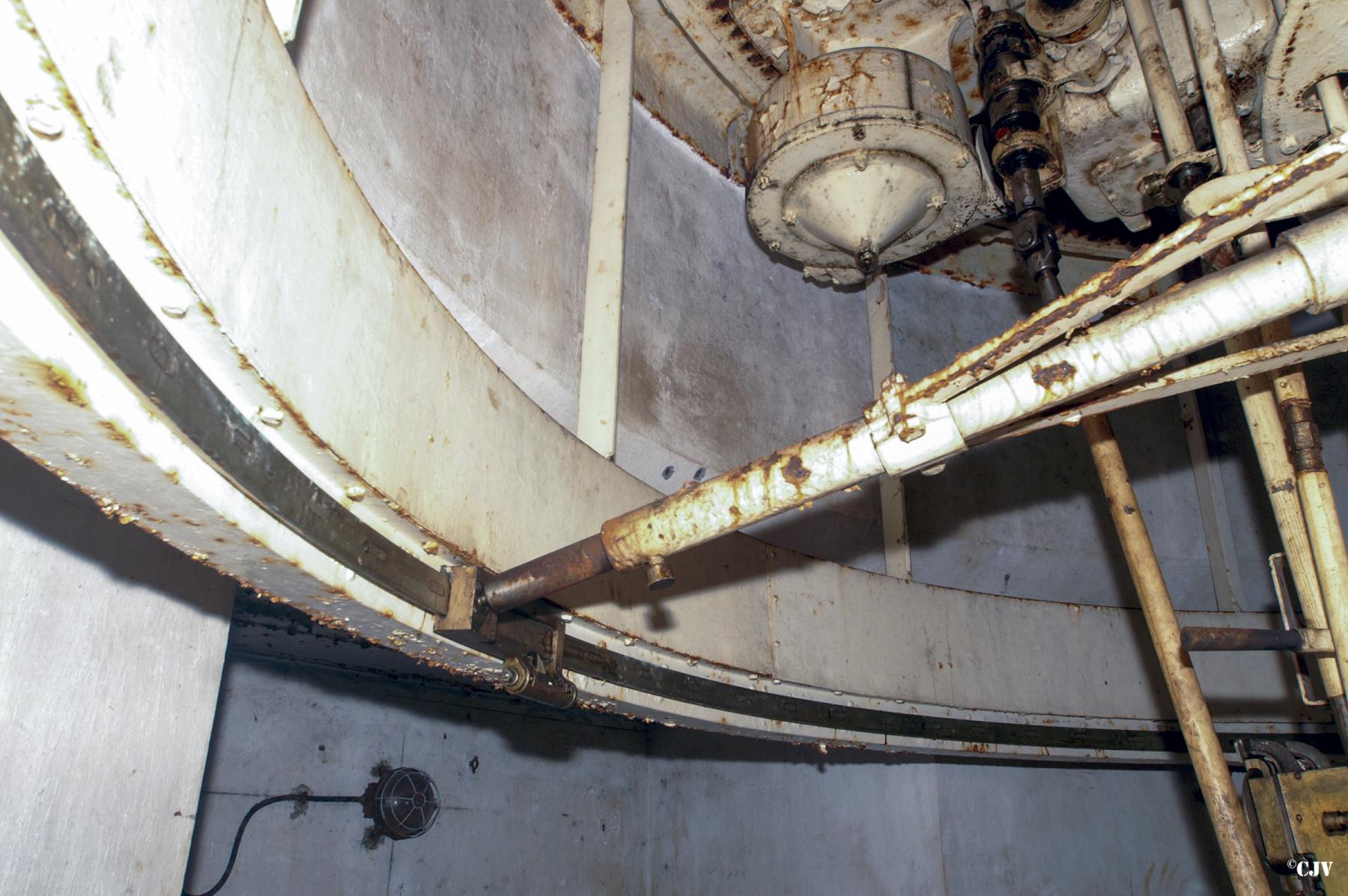 Ligne Maginot - BREHAIN - A6 - (Ouvrage d'artillerie) - Bloc 6
Tourelle de 75 mle 33 - Lia VERMEULEN