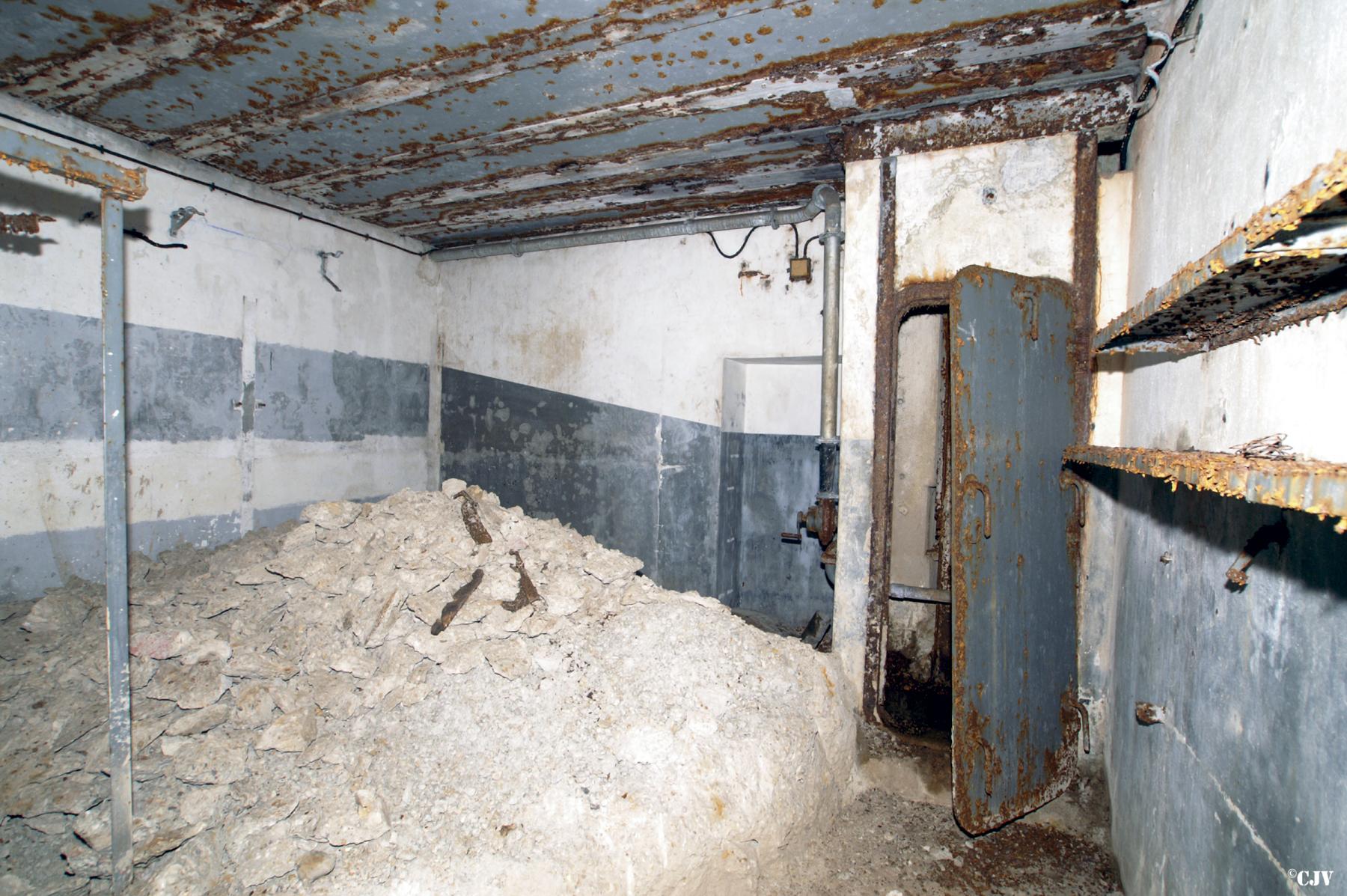 Ligne Maginot - BREHAIN - A6 - (Ouvrage d'artillerie) - Bloc 8 - Lia VERMEULEN
