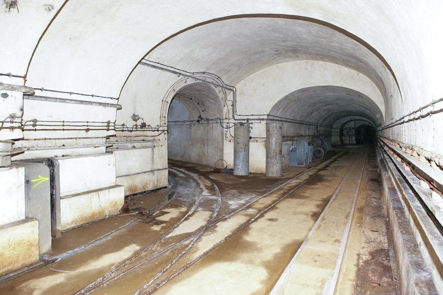 Ligne Maginot - BREHAIN - A6 - (Ouvrage d'artillerie) - La galerie principale de l'ouvrage - HUYGEN Georges