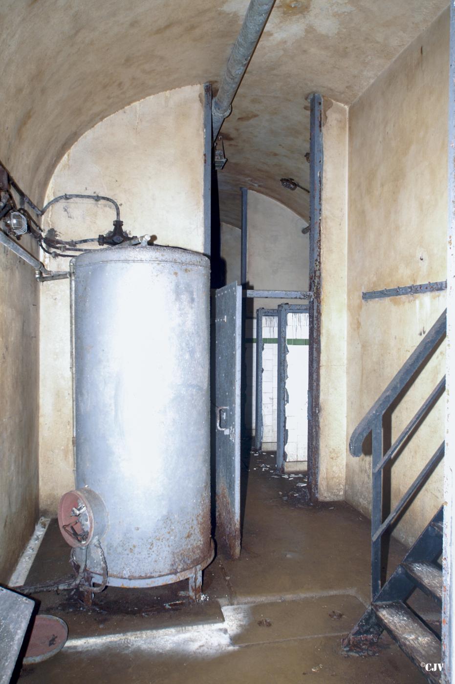 Ligne Maginot - BREHAIN - A6 - (Ouvrage d'artillerie) - Caserne
Les sanitaires - Lia VERMEULEN