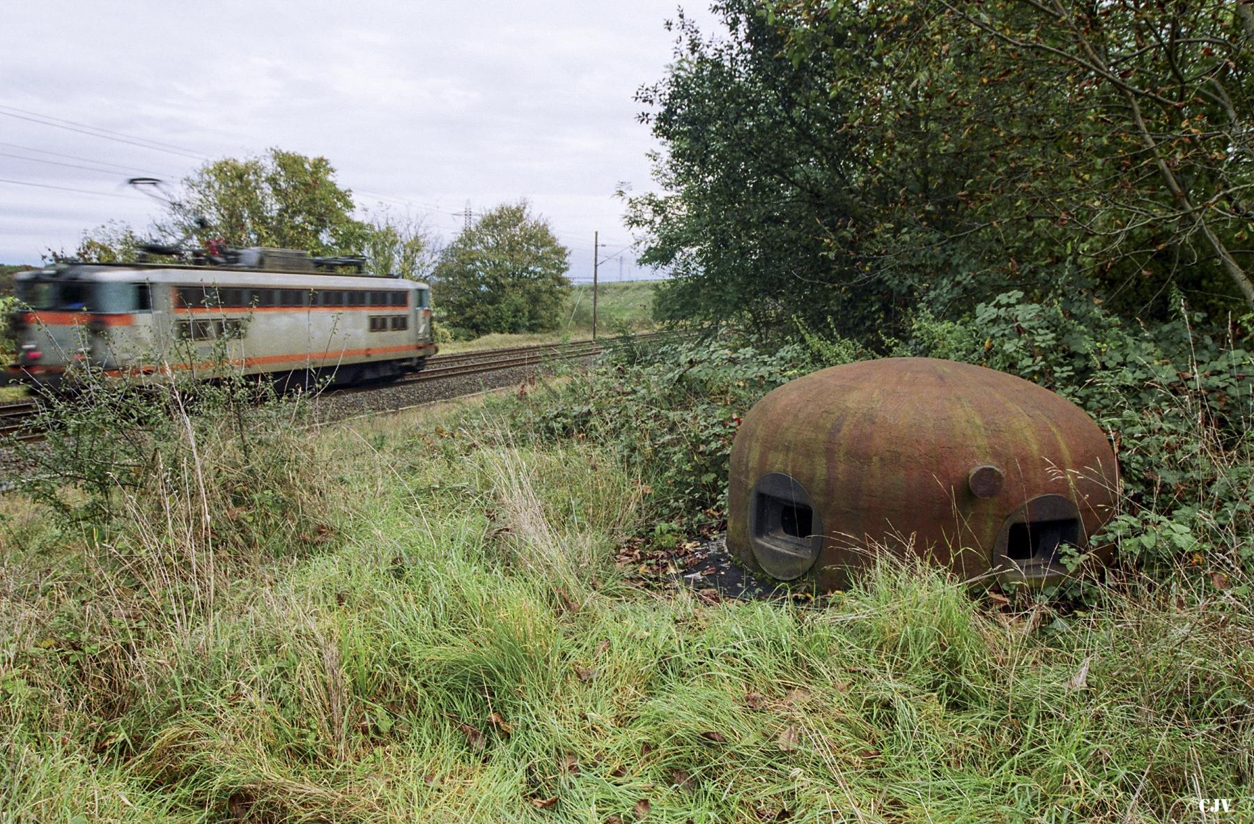 Ligne Maginot - 83 - SIERENTZ VOIE FERREE OUEST - (Casemate d'infanterie - Simple) -  - Lia VERMEULEN