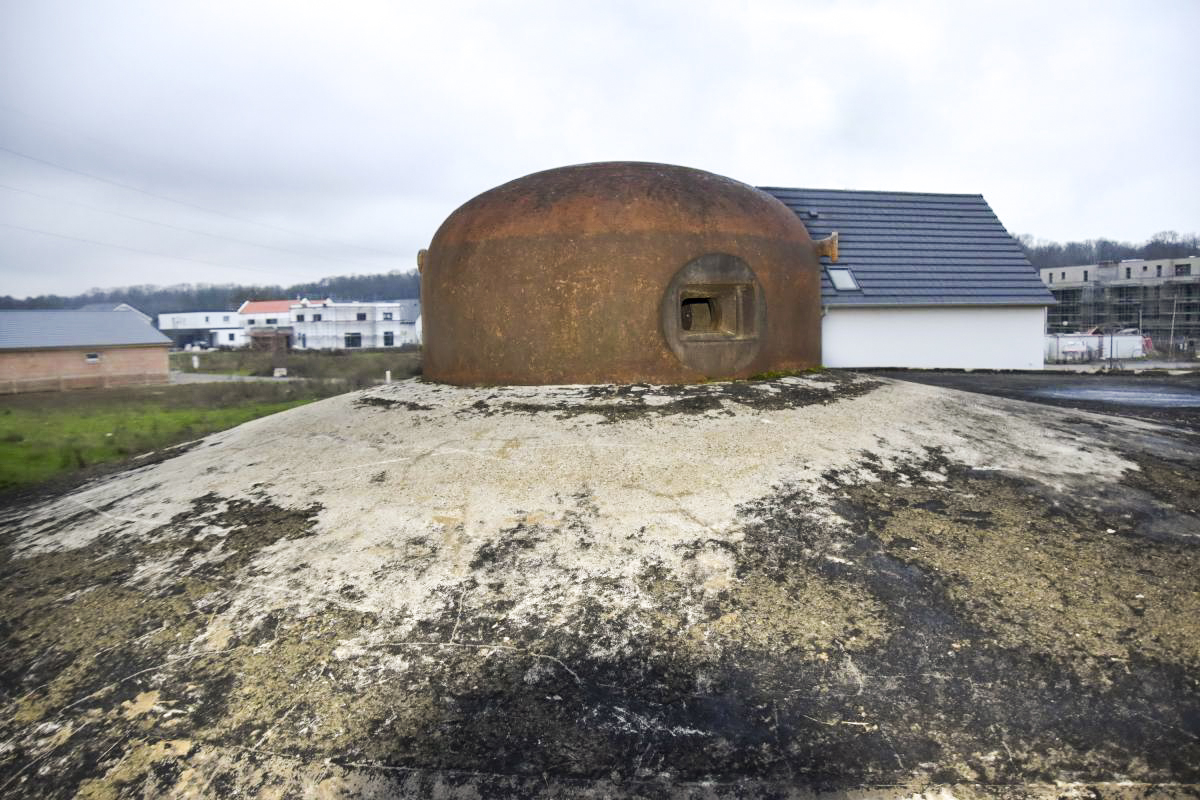 Ligne Maginot - 83 - SIERENTZ VOIE FERREE OUEST - (Casemate d'infanterie - Simple) - La cloche. - Daniel Froehly