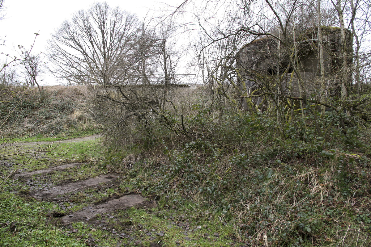 Ligne Maginot - SAINT LAURENT - (Barrage de Route) - Le barrage
Au dessus le B811 Saint Laurent - Alain Perouffe