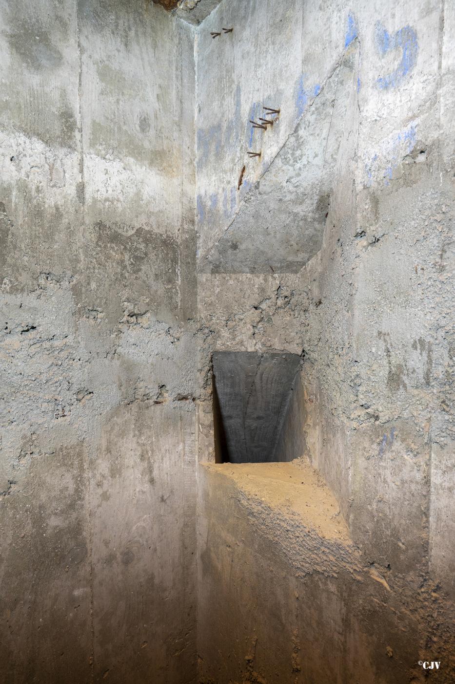 Ligne Maginot - C1 - LES ESSARTS - (Casemate d'infanterie - Double) - Goulotte - Lia VERMEULEN