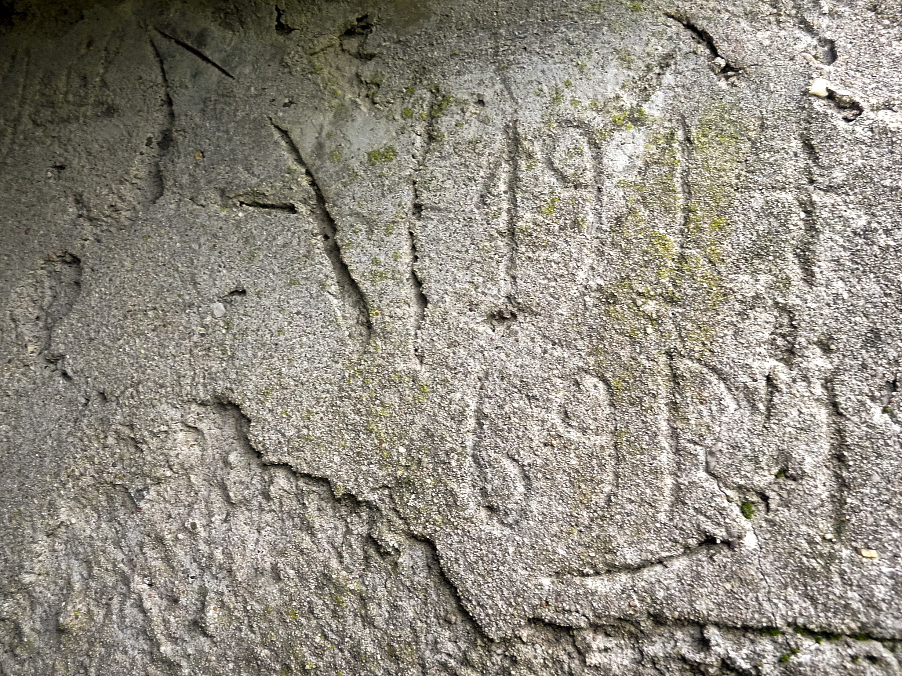 Ligne Maginot - LE 75 3 - (Blockhaus pour arme infanterie) - Inscriptions sur l'avant du blockhaus au dessus de l'entrée - Sylvie Laure LAMBERT
