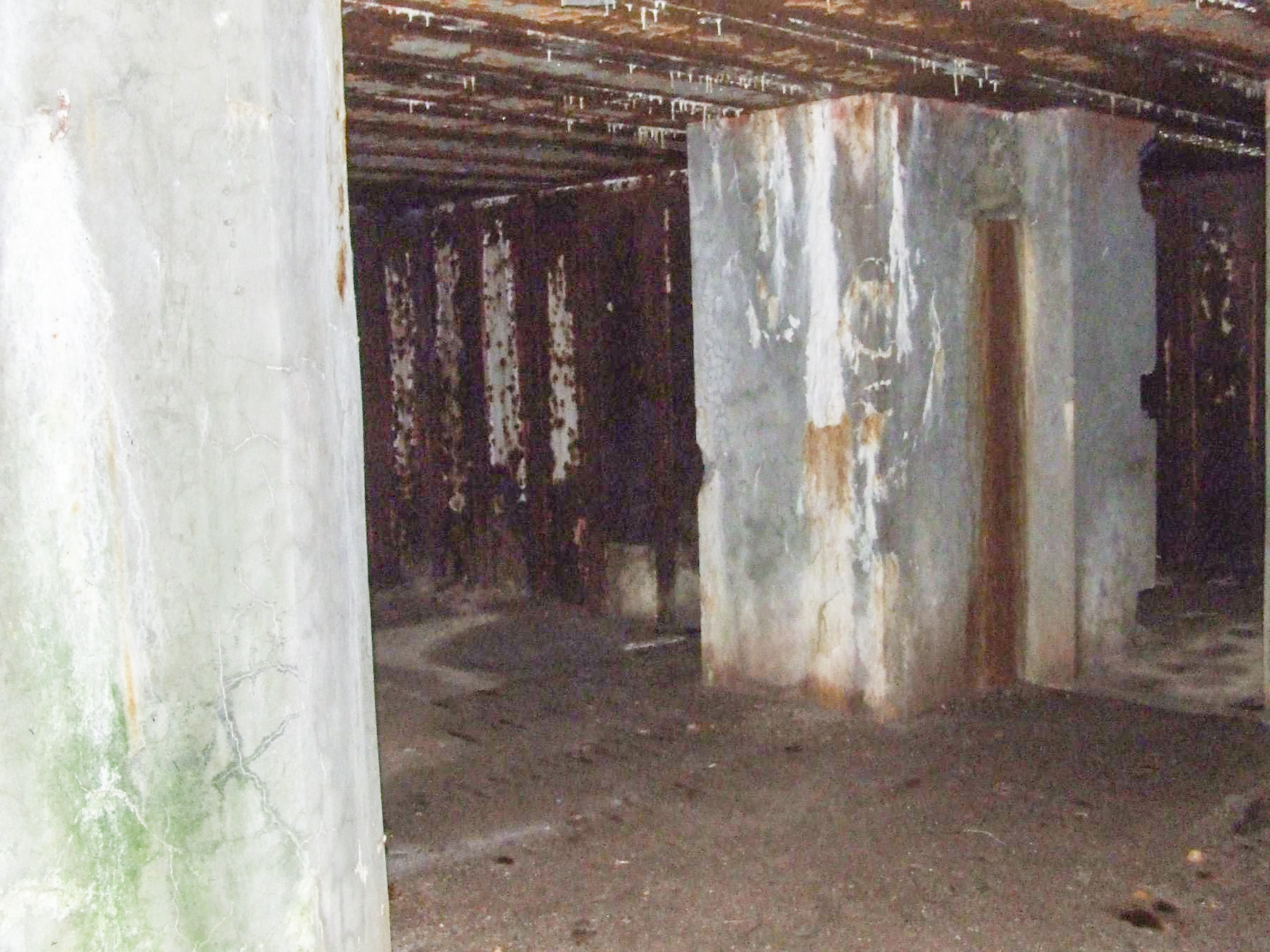 Ligne Maginot - MC39B - MC17 - (Casemate d'infanterie) -  L'intérieur du blockhaus. - STENGER Mathieu
