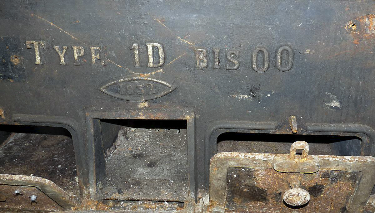 Ligne Maginot - BOIS DE KANFEN - X5 - (Abri) - Détail de la cuisinière
 - Sylvie Laure LAMBERT