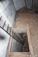 Ligne Maginot - BOIS D'OTTONVILLE - BCA1 - (Casemate d'artillerie) - Accès en puits au sous-sol réduit