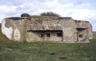 Ligne Maginot - CHENIERES EST - C12 - (Casemate d'infanterie - Double) - 