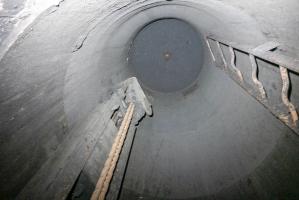 Ligne Maginot - CAVE A CANON - (Ouvrage d'infanterie) - Intérieur de la cloche GFM recouvert d'une épaisse couche de suie