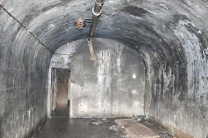 Ligne Maginot - CAVE A CANON - (Ouvrage d'infanterie) - Chambre de  troupe 1
2016