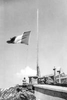 Ligne Maginot - REDOUTE RUINEE - (Ouvrage d'infanterie) - L'avant poste le 02 juillet 1940
L'équipage descend les couleurs