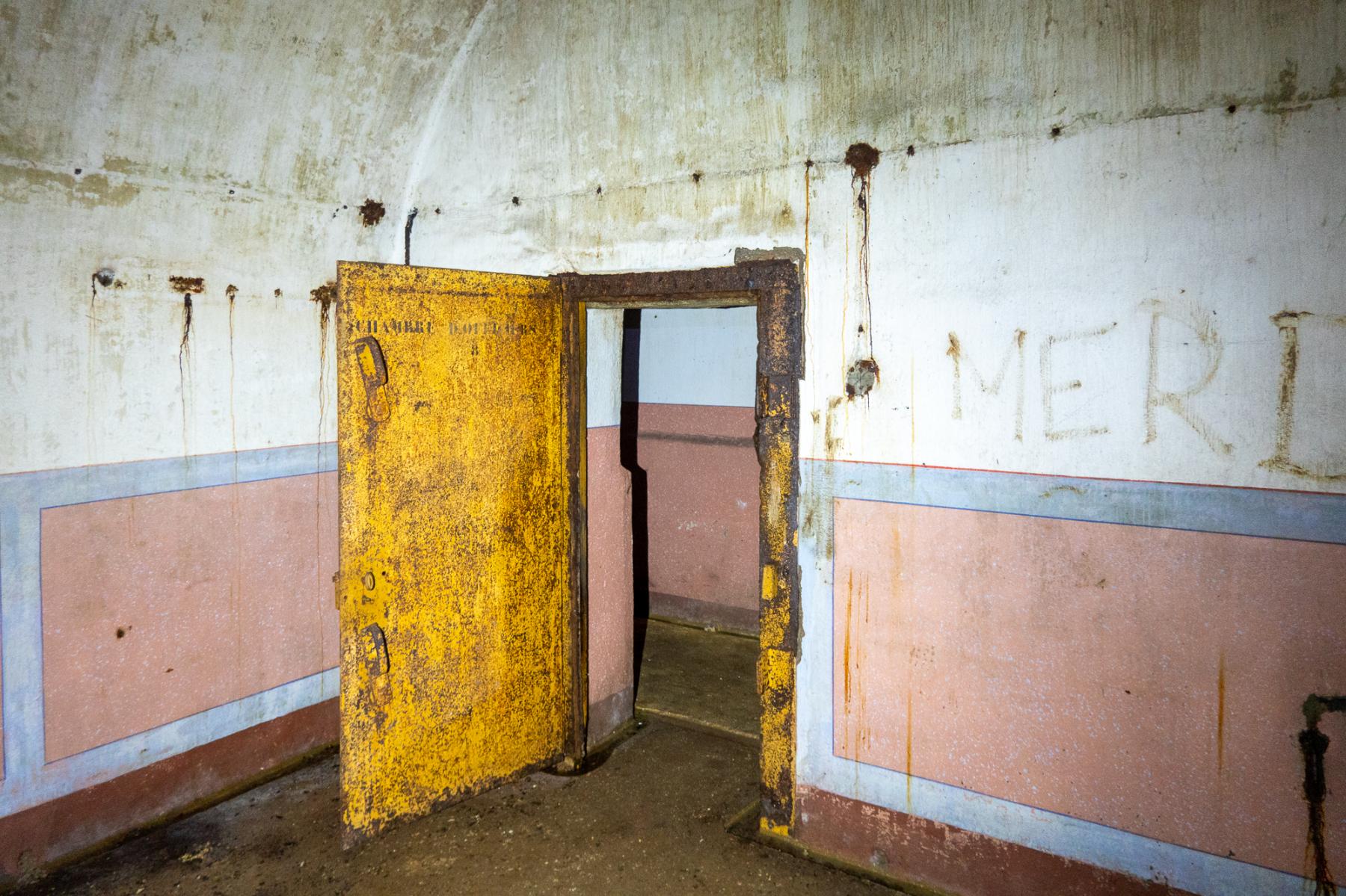 Ligne Maginot - ROTHERBERG - X30 (QUARTIER FREISTROFF - II/162°RIF) - (Abri) - Chambre d'officiers - Michel Teiten