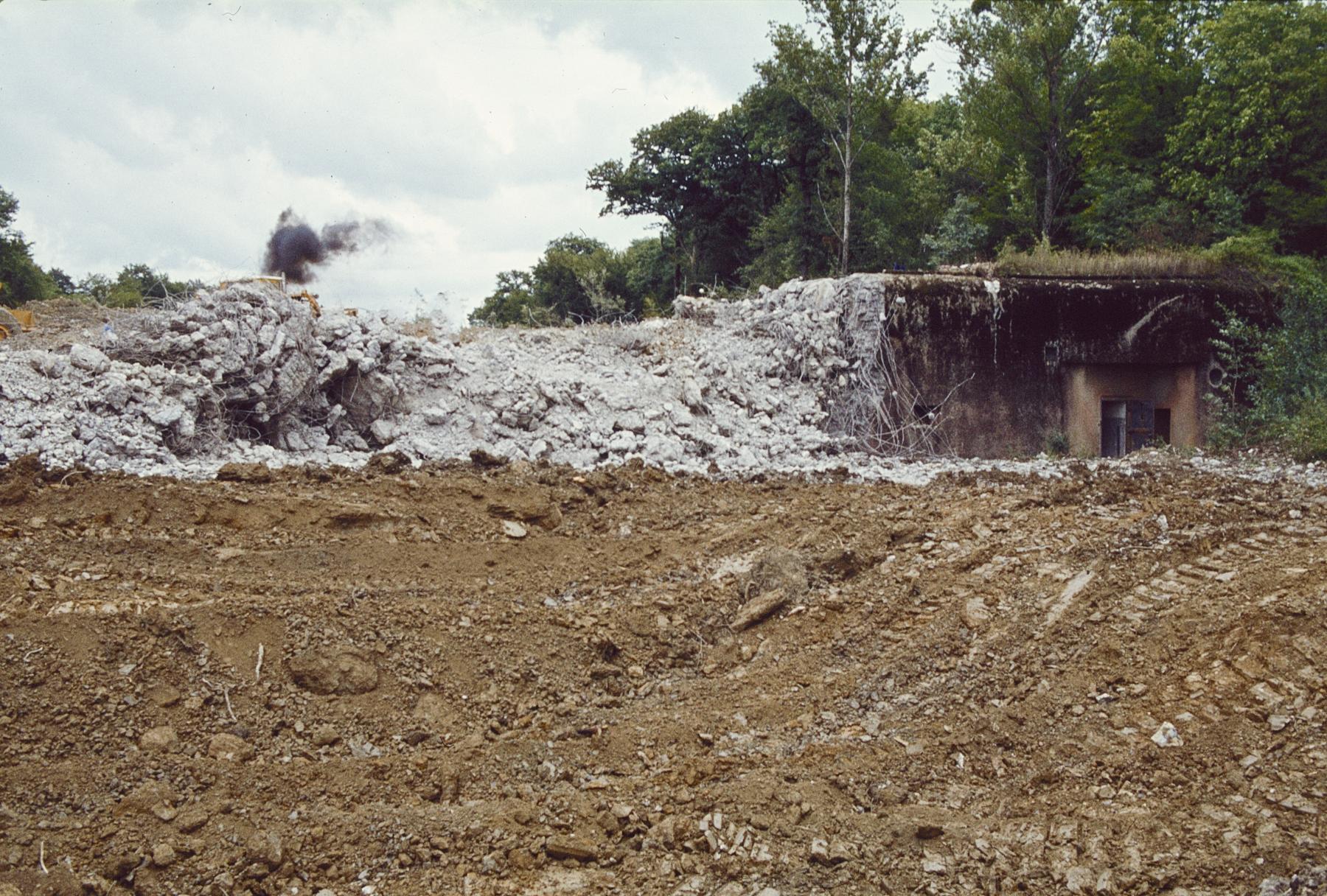 Ligne Maginot - BOIS DE KANFEN - X5 - (Abri) - Lors de la démolition partielle - MANSUY Michel