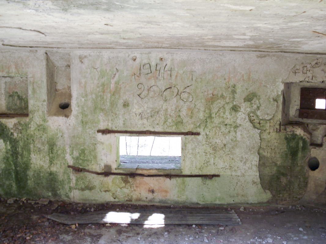 Ligne Maginot - MF20 - W - BOUCHON DES RAPPES - (Poste GRM - Maison Forte) - L'intérieur face frontale - R Tucker