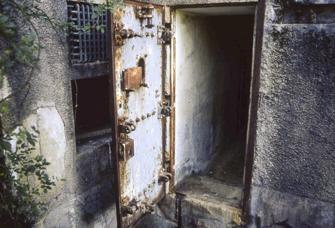 Ligne Maginot - HAUT DE L'ANGUILLE EST - C4 - (Casemate d'infanterie - Simple) -  - Valentin Hemmert