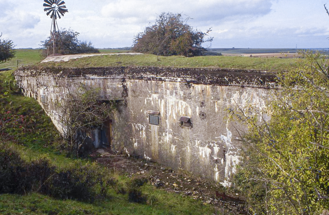 Ligne Maginot - JALAUMONT EST - C10 - (Casemate d'infanterie) - Entrée Ouest - Valentin Hemmert
