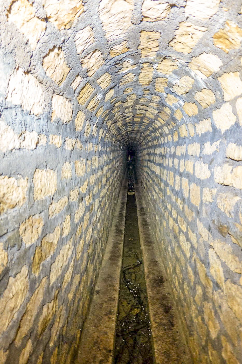 Ligne Maginot - CHENES BRULES - X23 - (Abri) - Egout visitable.  - Michel Teiten