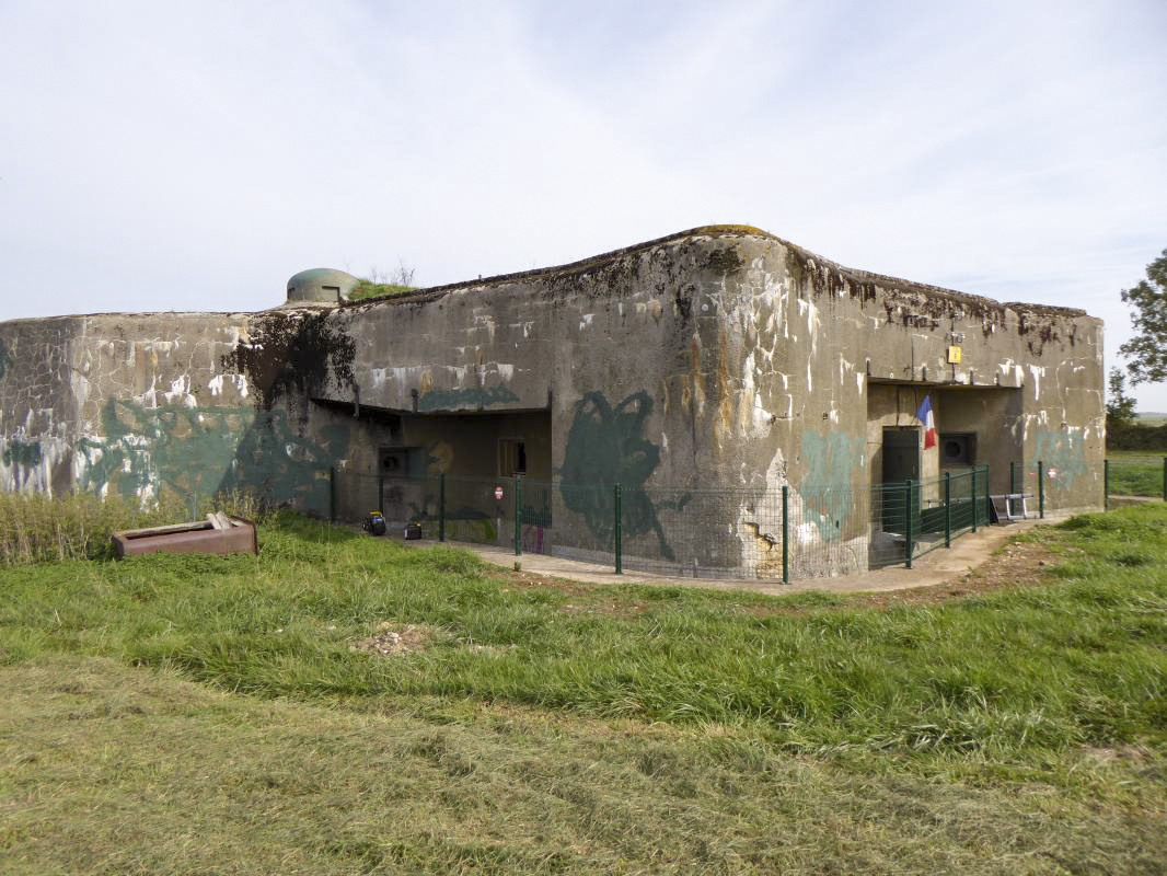 Ligne Maginot - MORFONTAINE - C14 - (Casemate d'infanterie - Double) -  -  ELLENA-CUNY