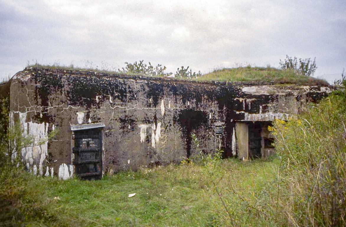 Ligne Maginot - CRUSNES EST - C25 - (Casemate d'infanterie) -  - Valentin Hemmert