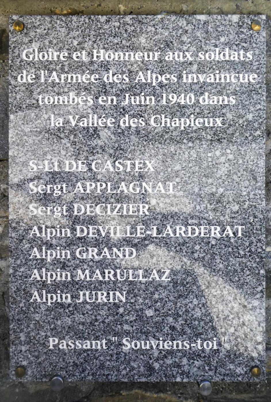 Ligne Maginot - LES CHAPIEUX - (Casernement) -  - ELLENA Daniel - CUNY Philippe