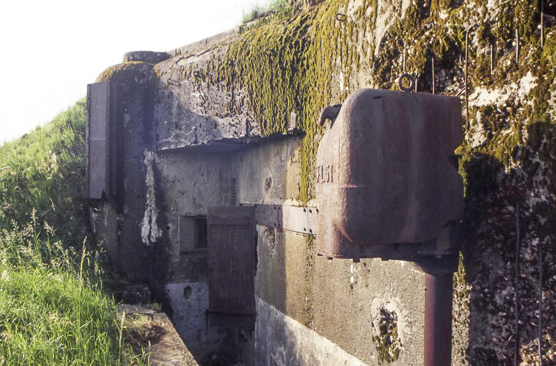 Ligne Maginot - NOUVEAU CRUSNES OUEST - C26 - (Casemate d'infanterie - Simple) -  - Valentin Hemmert
