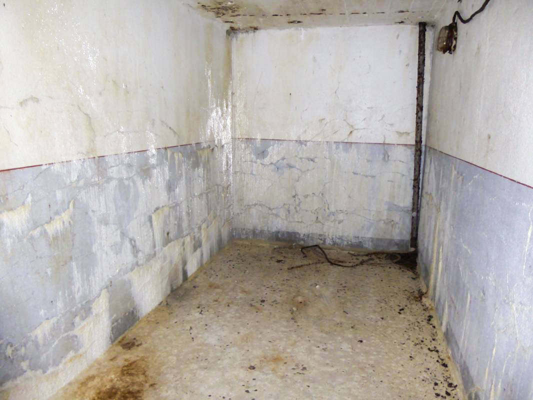 Ligne Maginot - ROTHERBERG - X30 (QUARTIER FREISTROFF - II/162°RIF) - (Abri) - Entrée Sud -  ELLENA-CUNY