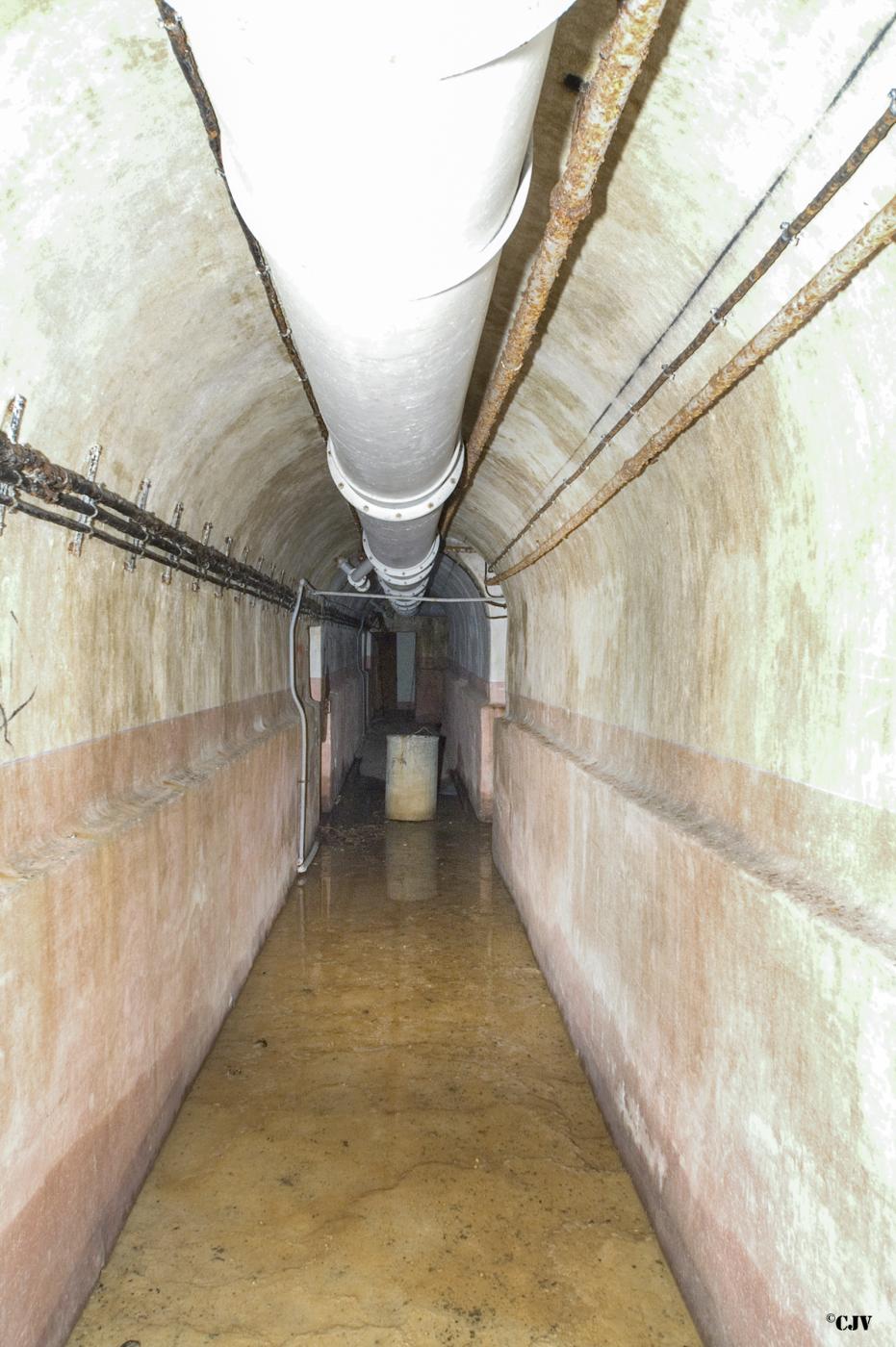 Ligne Maginot - ROTHERBERG - X30 (QUARTIER FREISTROFF - II/162°RIF) - (Abri) - Couloir - Lia VERMEULEN