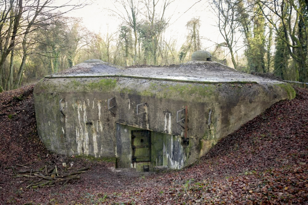 Ligne Maginot - CHENES BRULES - O4 - (Observatoire d'artillerie) - Photo prise lors du nettoyage de la parcelle - Frédéric VIEU