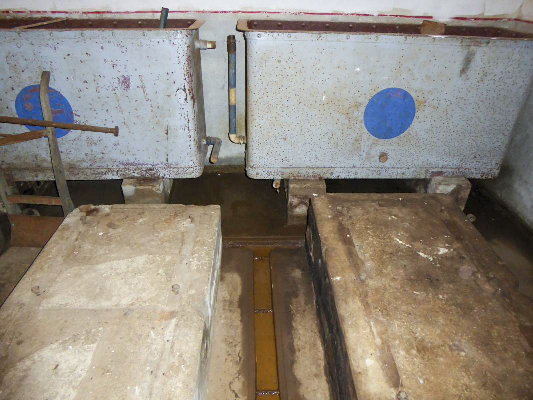 Ligne Maginot - CHENES BRULES - O4 - (Observatoire d'artillerie) - Emplacement des moteurs - ELLENA-CUNY