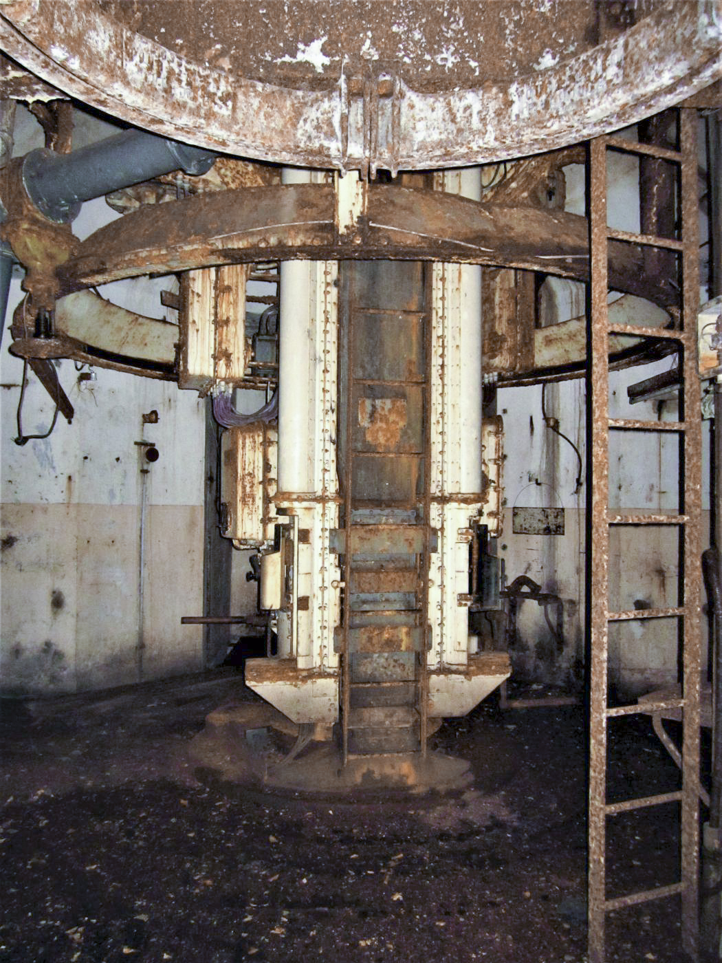 Ligne Maginot - MICHELSBERG - A22 - (Ouvrage d'artillerie) - Bloc 6
Etage intermédiaire de la tourelle  - Gregory Fuchs