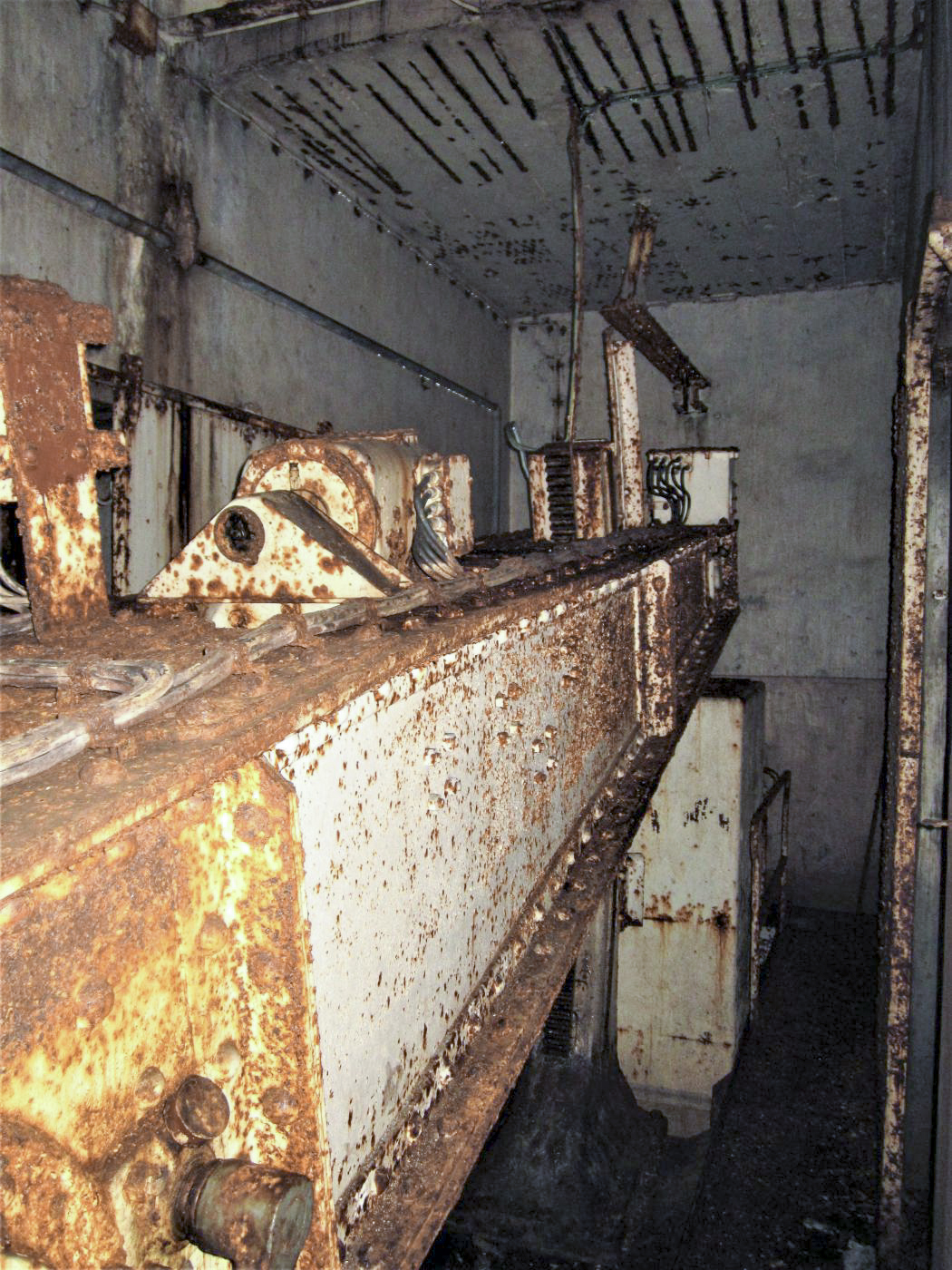 Ligne Maginot - MICHELSBERG - A22 - (Ouvrage d'artillerie) - Bloc 6
Etage inférieur de la tourelle
Balancier de la tourelle en position éclipsé - Gregory Fuchs