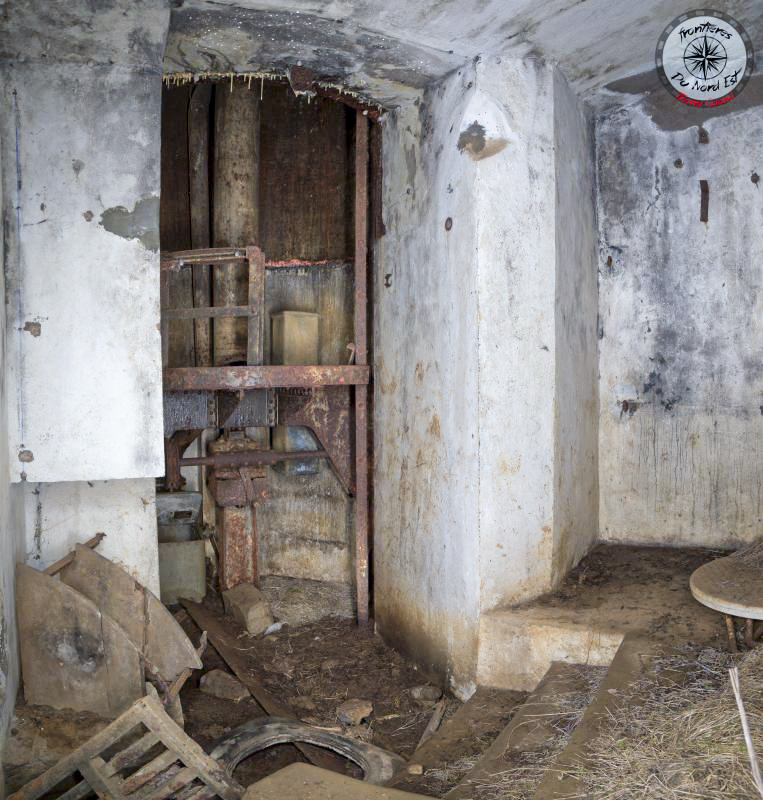 Ligne Maginot - Casemate NOUVEAU CRUSNES Est - C27 -  - Thierry Caland