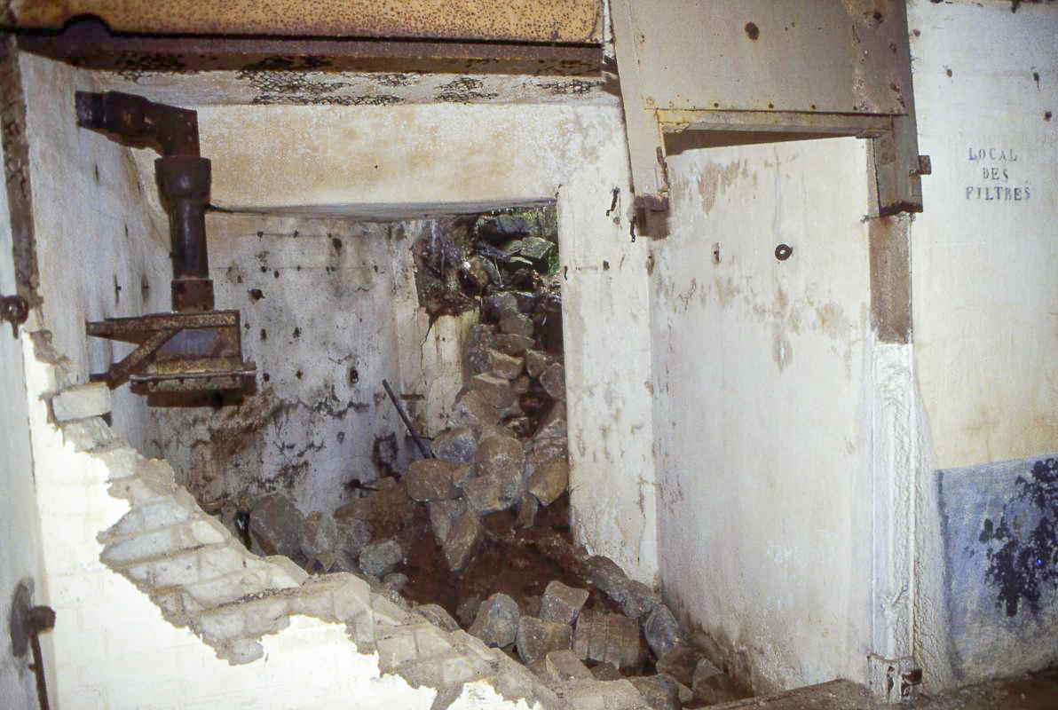 Ligne Maginot - RESERVOIR - C28 - (Casemate d'infanterie - Simple) - L'intérieur - Valentin Hemmert