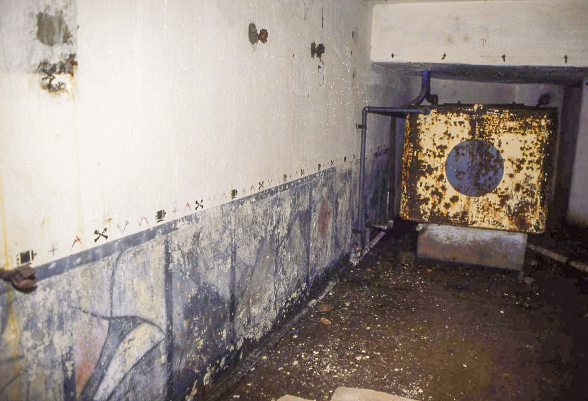 Ligne Maginot - RESERVOIR - C28 - (Casemate d'infanterie - Simple) - L'intérieur - Valentin Hemmert
