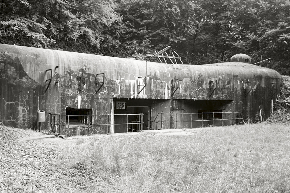 Ligne Maginot - BOUSSE - A24 - (Ouvrage d'infanterie) - Bloc d'entrée - Association Fort aux Fresques