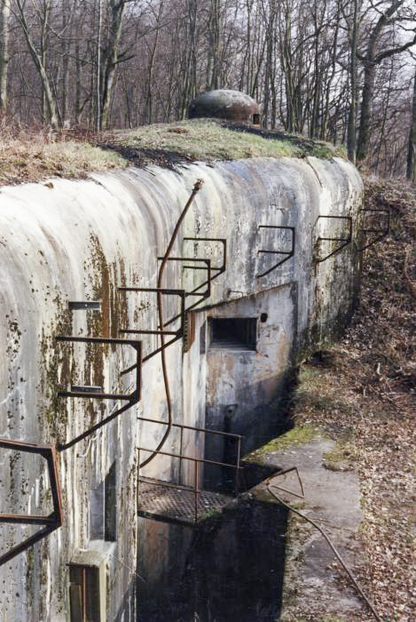 Ligne Maginot - BOUSSE - A24 - (Ouvrage d'infanterie) - Entrée de l'ouvrage - Sylvie Laure LAMBERT