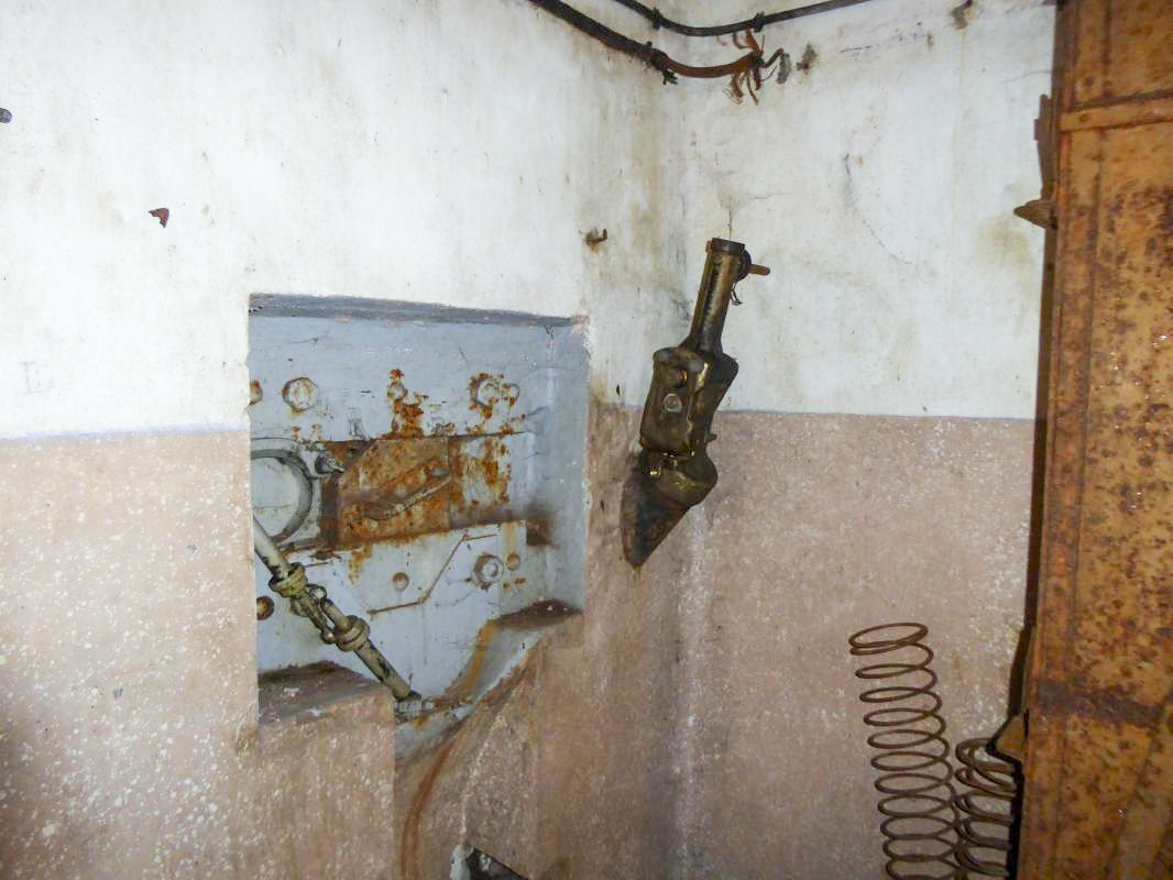 Ligne Maginot - BOUSSE - A24 - (Ouvrage d'infanterie) - Bloc 2 -  ELLENA-CUNY