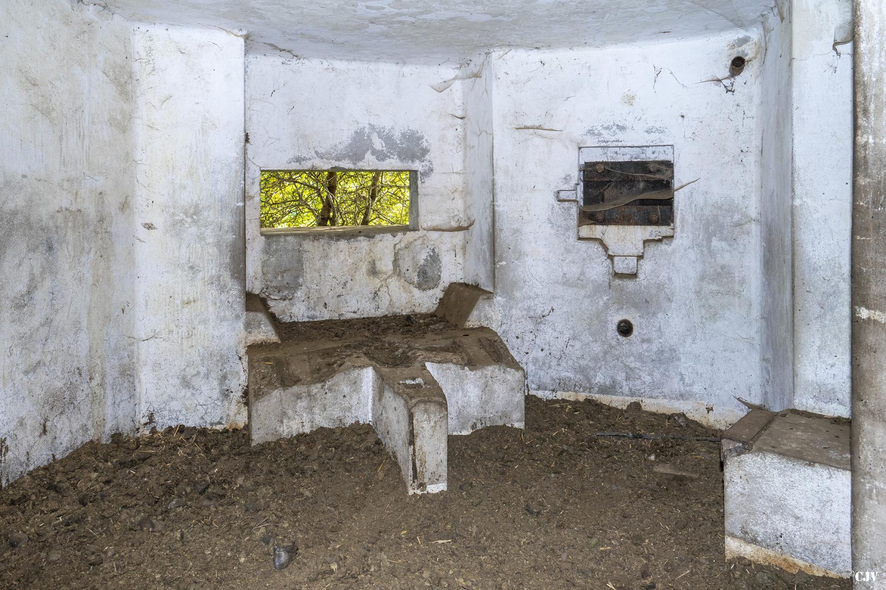 Ligne Maginot - B326 - QUENNAUMONT - (Blockhaus pour canon) -  - Lia VERMEULEN