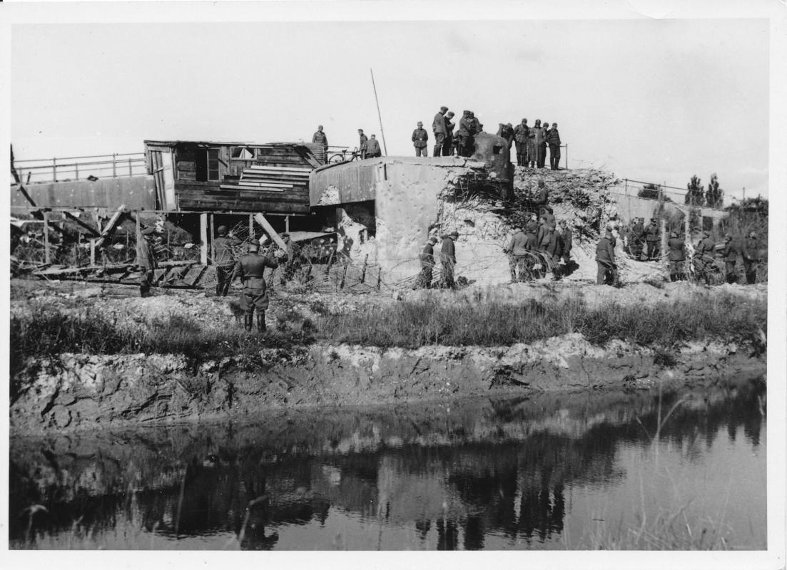 Ligne Maginot - 31/1 - PONT DE BATEAUX DE NEUF BRISACH - (Casemate d'infanterie - Double) -    - Inconnu