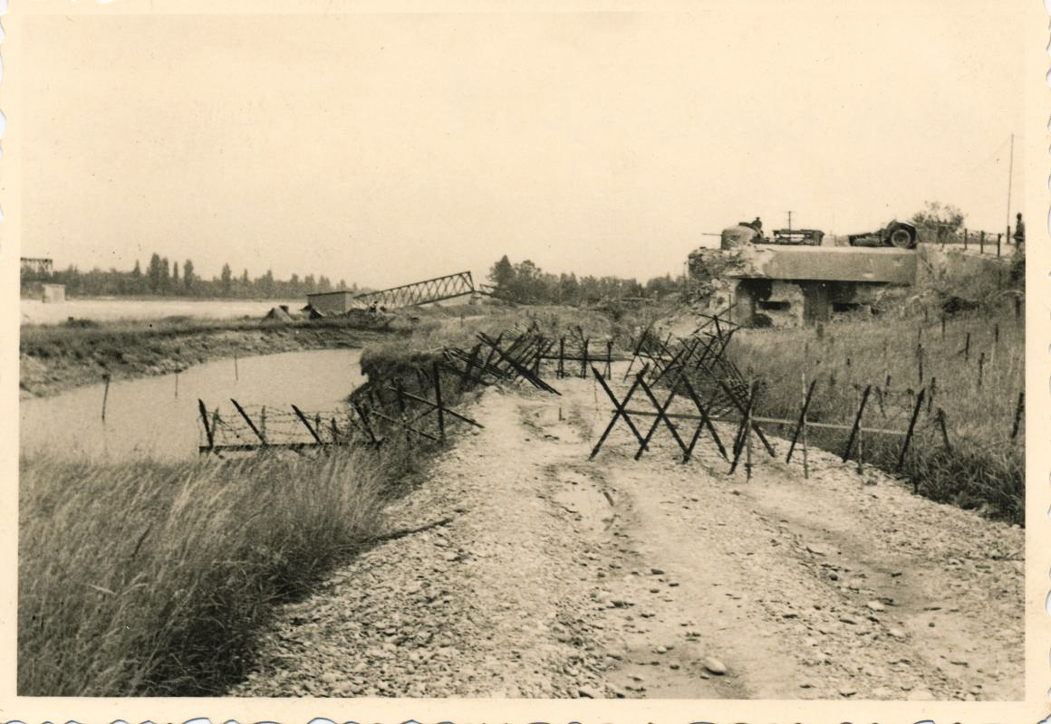 Ligne Maginot - 31/1 - PONT DE BATEAUX DE NEUF BRISACH - (Casemate d'infanterie - Double) -   - Inconnu