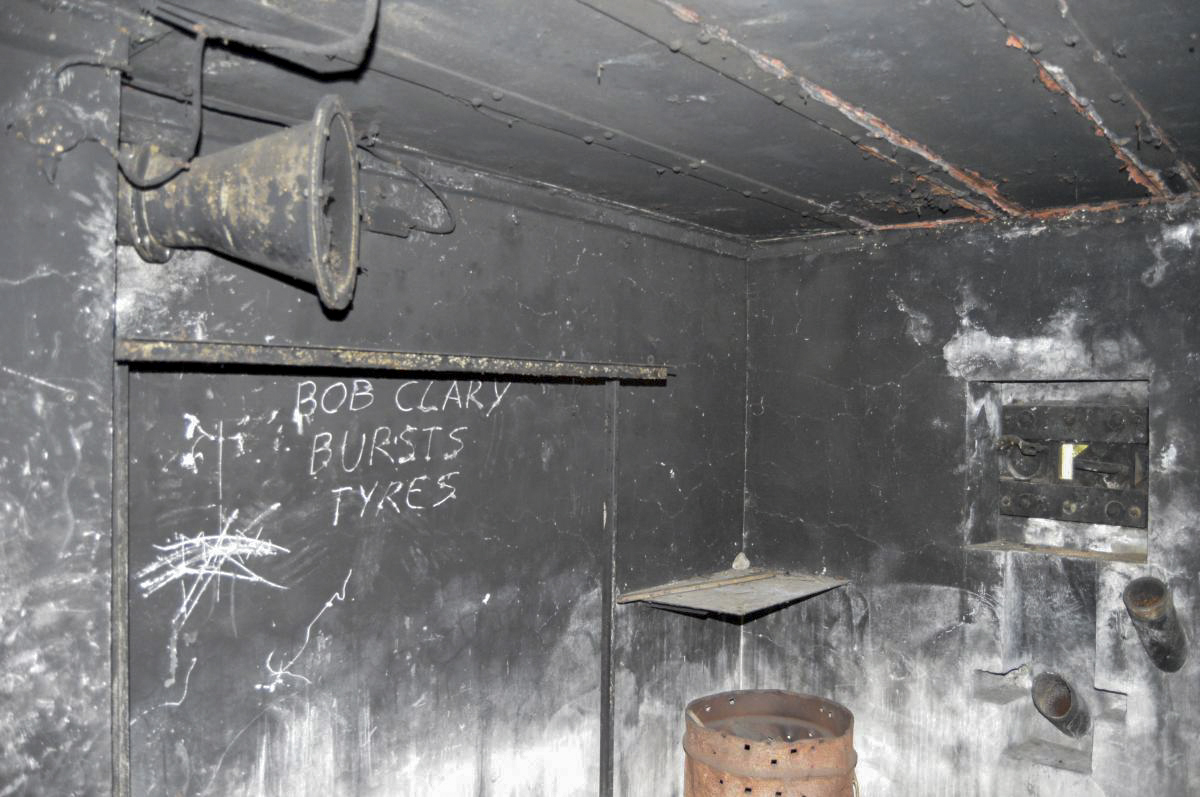 Ligne Maginot - CAVE A CANON - (Ouvrage d'infanterie) - Chambre de tir de 2x JM - Michal Prasil