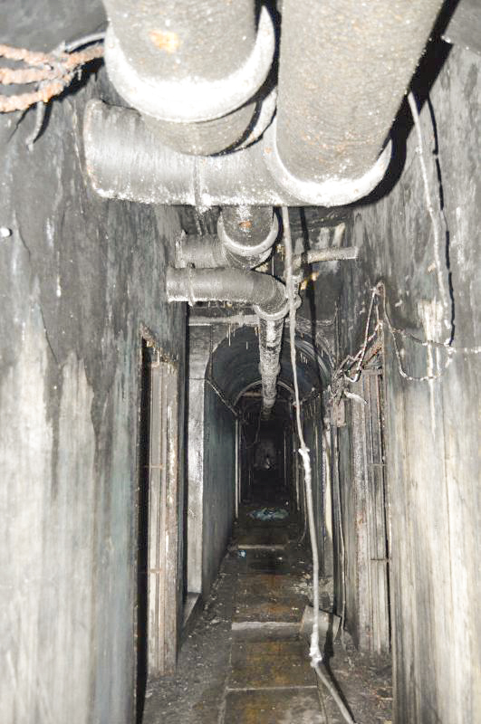 Ligne Maginot - CAVE A CANON - (Ouvrage d'infanterie) - Couloir principal - Michal Prasil