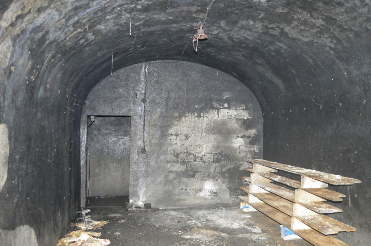 Ligne Maginot - CAVE A CANON - (Ouvrage d'infanterie) - Chambre de troupe 2
 - Michal Prasil