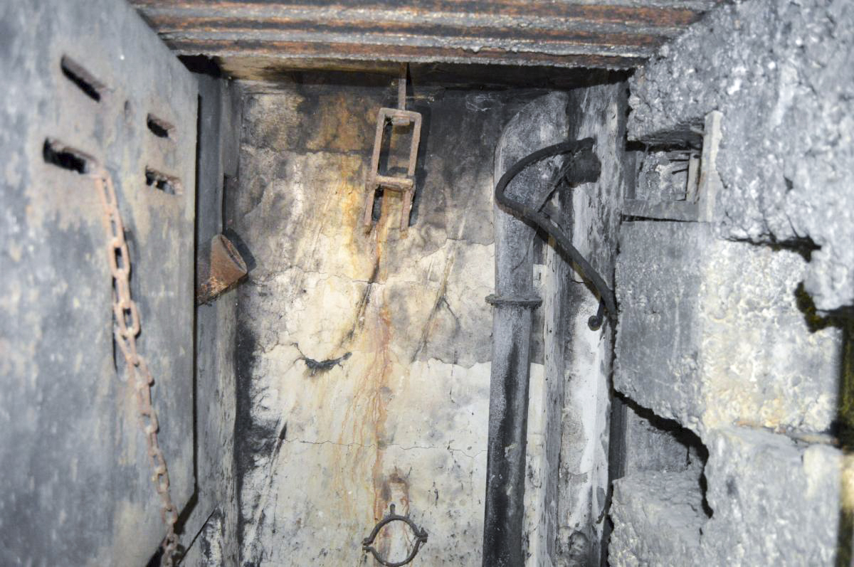 Ligne Maginot - CAVE A CANON - (Ouvrage d'infanterie) - Cheminée et issue de secours - Michal Prasil