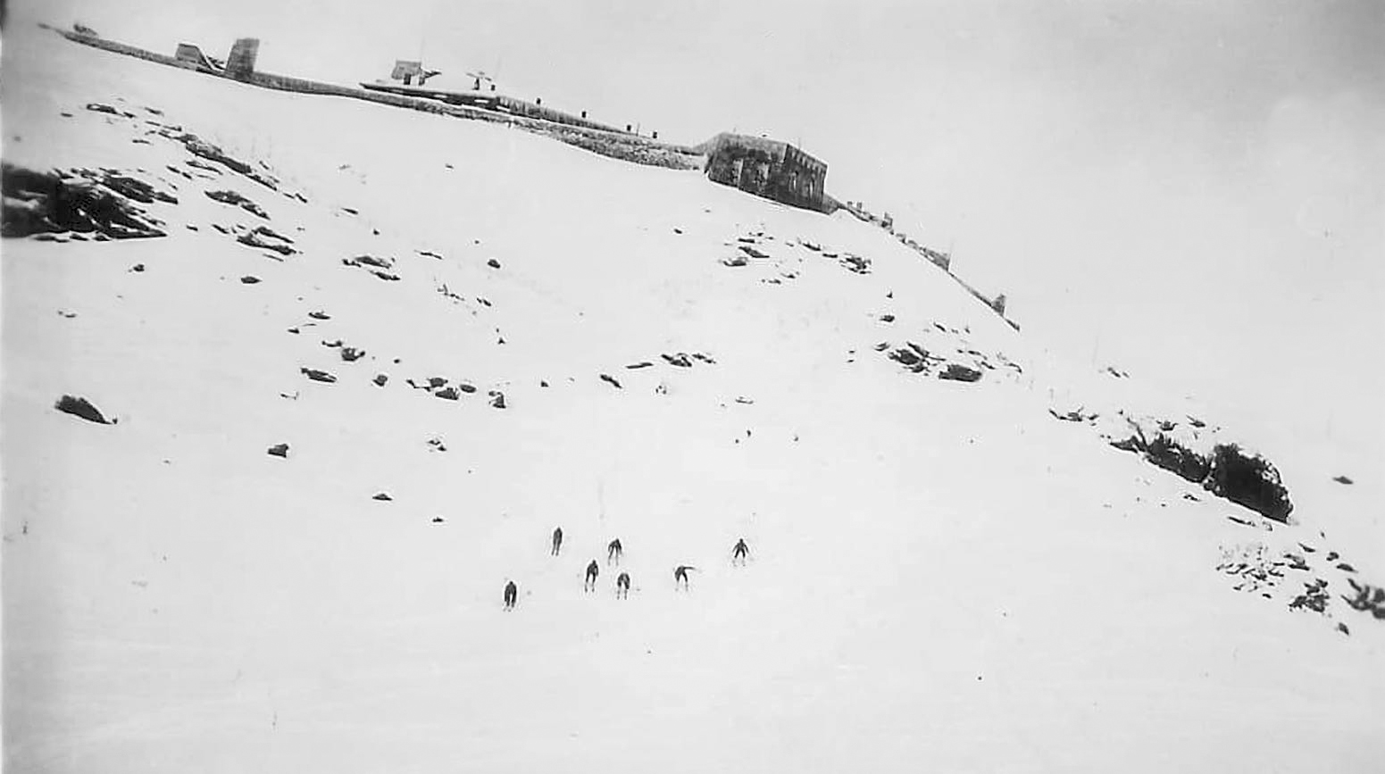 Ligne Maginot - REDOUTE RUINEE - (Ouvrage d'infanterie) - La redoute ruinée sous la neige - Inconnu